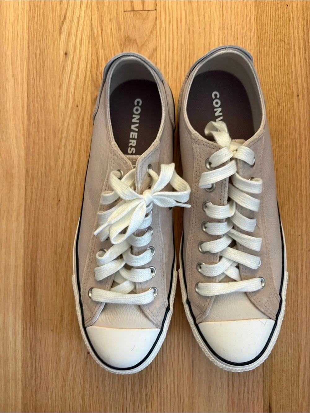 Converse Low-Top Men's Sneakers in Light Gray and White - Picture 2 of 5
